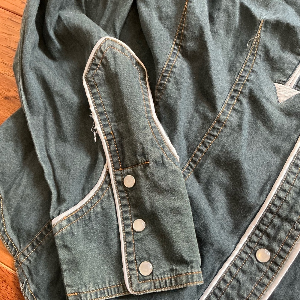 Roper Gray Button Down, Pearl Snaps, Large - Picture 6 of 9